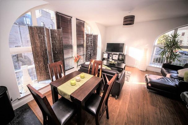 2 bedroom flat to rent - Photo 1