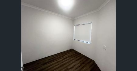 Modern 3x3 Home with Light-Filled Open-Plan Living - Photo 3