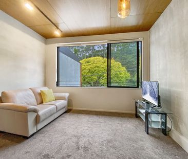 Welcome to Sharella Living - Photo 3