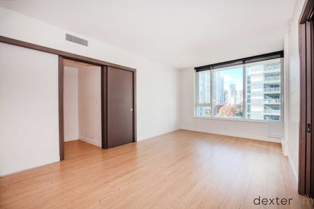 68 Smithe St #715 - Photo 4