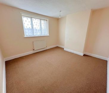 2 bedroom House To Let - Photo 3