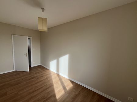 Lumineux 3 pièces avec un balcon et une cave – Neudorf / Rue de la Ziegelau - Photo 3