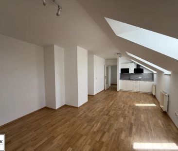 Charmante 1-Zimmer Dachgeschosswohnung in grüner Ruhelage in Top-La... - Photo 1