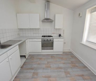 Old Chester Road, Birkenhead - Photo 3