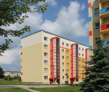 Gemütliche 2-Raum-Wohnung mit Aufzug, Badewanne und Balkon - Foto 3