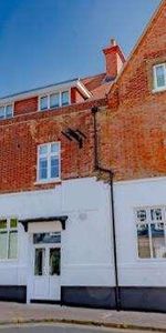 Cambridge Court, Camberley, GU15 - Photo 4