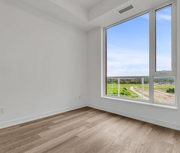 For Lease - 2 David Eyer Road Unit# 1428, Richmond Hill, Ontario - Photo 4