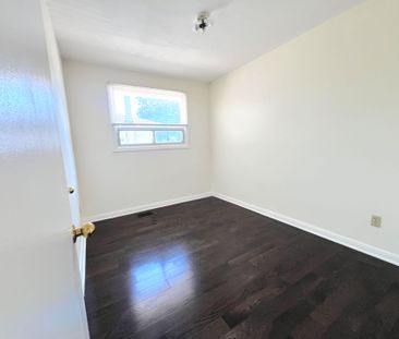 For Lease - 53 Aurora Heights Drive, Aurora, Ontario - Photo 6