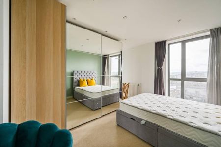2 Bed Flat, Heritage Tower, E14 - Photo 2