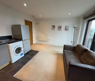 1 bedroom flat to rent - Photo 1
