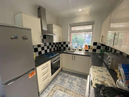 Northumberland Road, HA2 - Photo 2