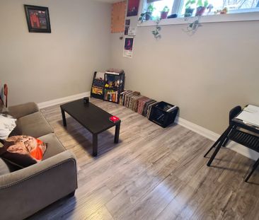 For Lease - 1176 Alexandra Avenue Unit# Basement, Mississauga, Ontario - Photo 2