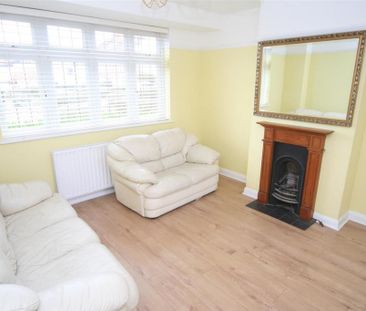 3 bedroom semi-detached house to rent - Photo 3