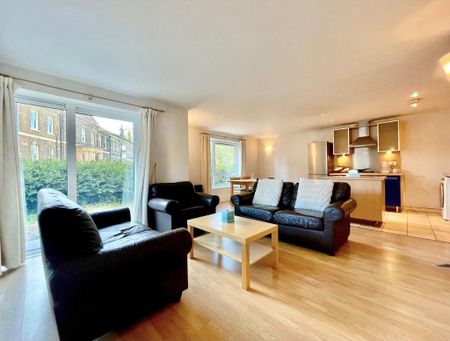 2 bedroom flat to rent - Photo 4