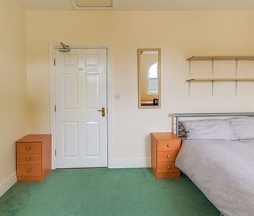 5 Bed Terraced House, Denison Road, M14 - Photo 6