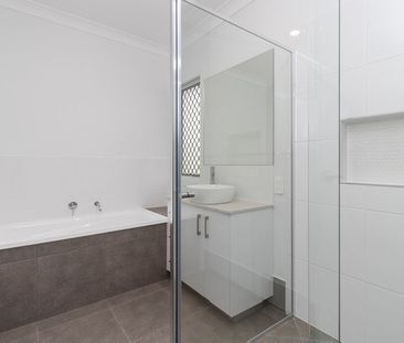 20 Voyage Street, Newport QLD 4020 - House For Rent - $950 | Domain - Photo 3