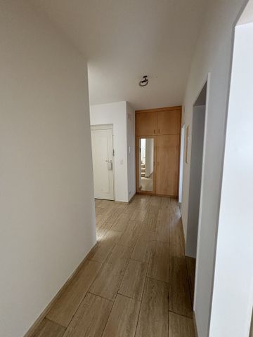 Rent a 4 rooms duplex in Basel - Foto 4