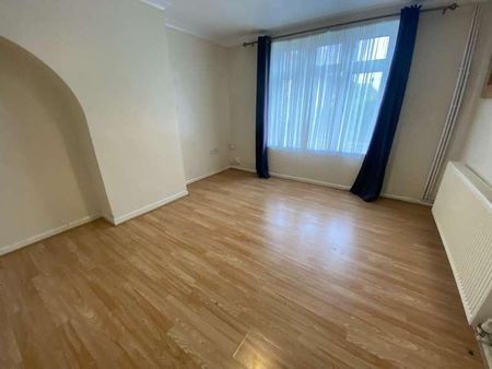 Danette Gardens, Dagenham, RM10 - Photo 4