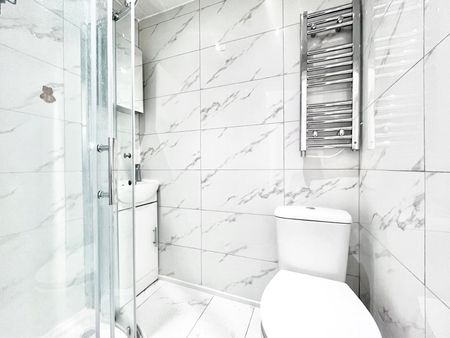 Whitton Road, Hounslow, TW3 2DB - Photo 4