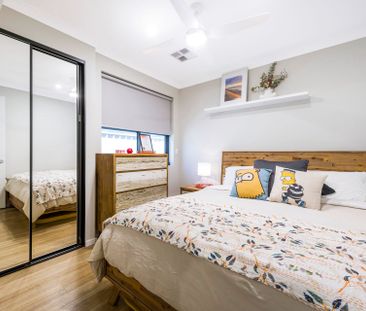 Coastal Comfort Meets Modern Design - Photo 2