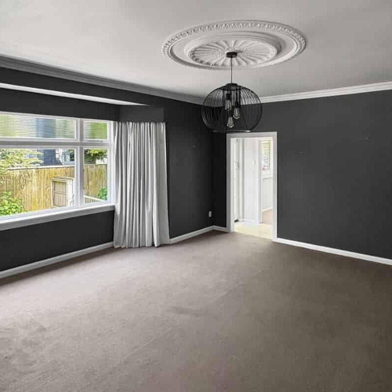 HOKOWHITU - FOUR BEDROOMS - Photo 1