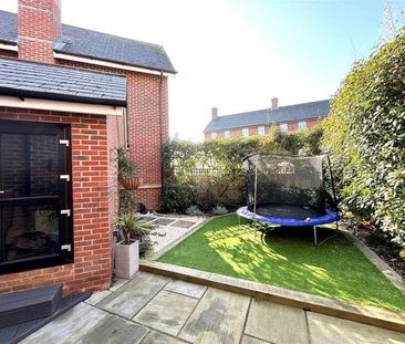 Gabriels Square, Lower Earley, Reading, Berkshire, RG6 - Photo 4