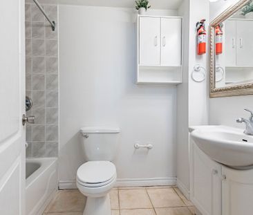 For Lease - 5359 Bullrush Drive, Mississauga, Ontario - Photo 6