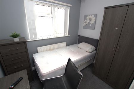 1 bedrooms Room for Sale - Photo 2