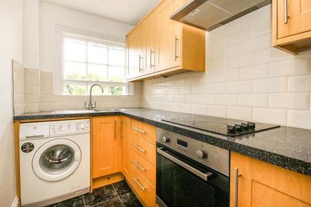 Studio to rent - Photo 3
