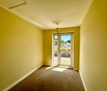 Hillview Road, Hythe, SO45 - Photo 4