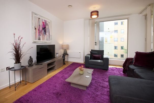 2 Bed Flat, High Street, M4 - Photo 1