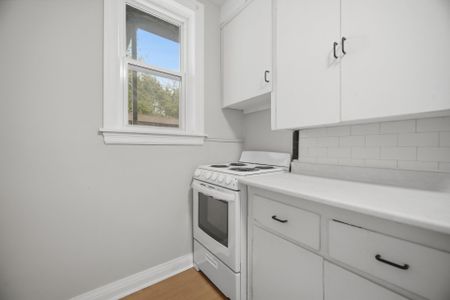 For Lease - 486 Holtby Avenue Unit# 1, Burlington, Ontario - Photo 3