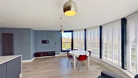 3 bedroom apartment to rent - Photo 3