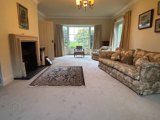 17 Greengraves Road, Dundonald, BT16 1UZ - Photo 1