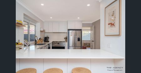 Beautifully Renovated Family Home in a Prime Location - Photo 2