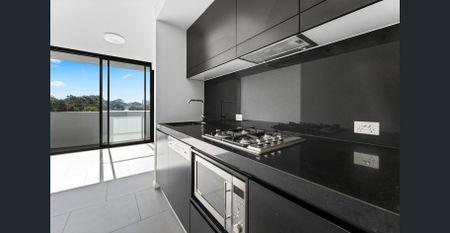 Light-Filled Designer Living in the Heart of Erskineville - Photo 2