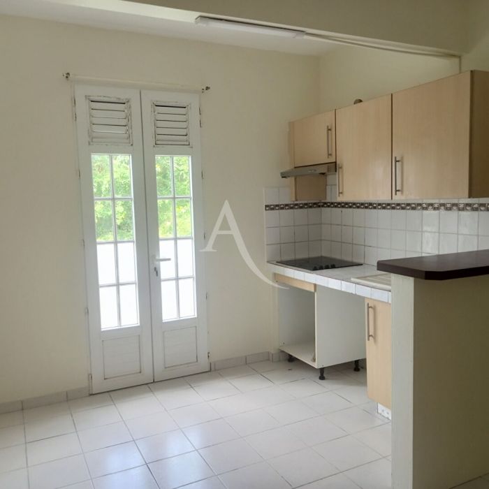 Location Appartement 27.09m² 2 pièces Fort de france - Photo 1
