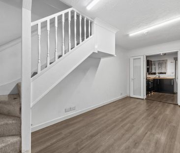 1 bedroom end of terrace house to rent - Photo 2