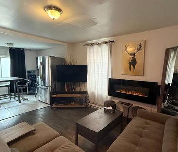 1345 Rue St Jacques - Photo 2