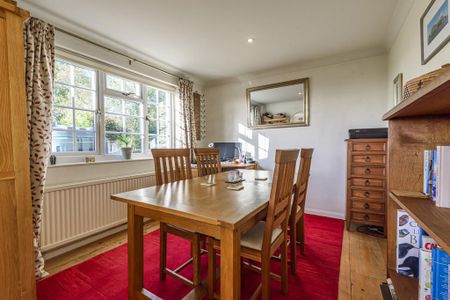 3 bedroom detached house to rent - Photo 4