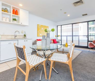 Spacious Apartment with Amazing Resort-Style Amenities - Photo 6