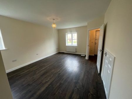 Wellington Avenue, Stratford-upon-Avon, CV37 - Photo 2