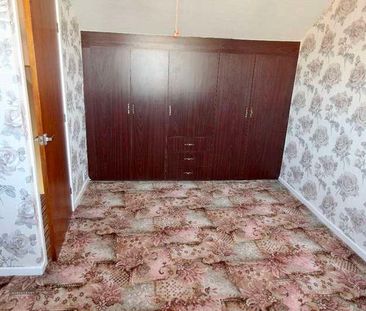 Marland Hill Road, Rochdale, OL11 - Photo 6