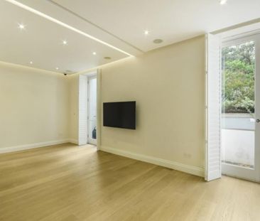 4 Bed Flat, Collingham Road, SW5 - Photo 2