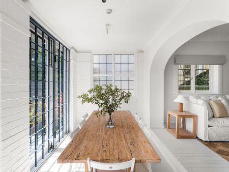 1/30 Yarranabbe Road, Darling Point NSW 2027 - Apartment For Rent | Domain - Photo 4