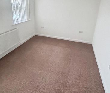 3 bedroom townhouse to rent - Photo 3