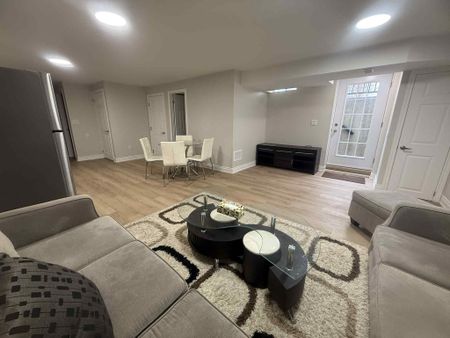 For Lease - 5218 Palmetto Place Unit# Basement, Mississauga, Ontario - Photo 4