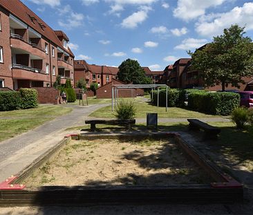 2,5 Zimmer Wohnung mit BALKON, optional Garage WBS in Brunsbüttel - OTTO STÖBEN GmbH - Foto 1