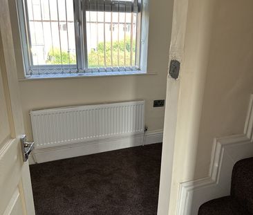 3 Bed Terraced House, Southwold Drive, NG8 - Photo 1