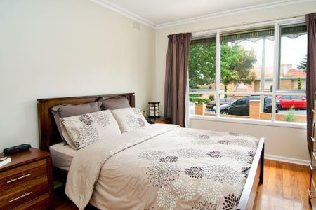 29 Toogoods Rise, Box Hill North. - Photo 3